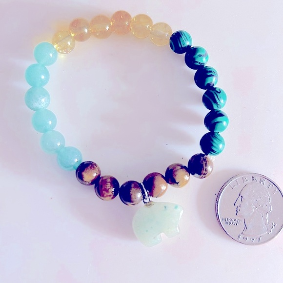 Artisan Jewelry - Bracelet Aventurine Bear carved charm, Citrine,Tiger Eye, Malachite bead stretch
